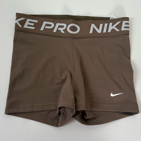 Nike Pro Dri-FIT Brown Shorts - Picture 2 of 7